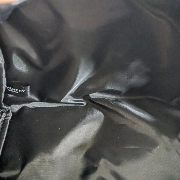 Givenchy - Picture 9 of 10